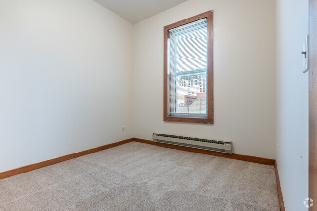 1BR, 1BA - 500SF - Bedroom - Cardinal Apartments