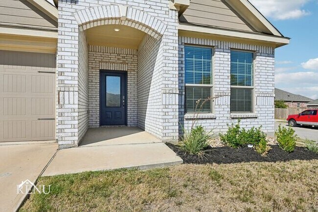 Building Photo - 329 Bearman Dr