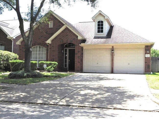 Foto del edificio - 5443 Santa Chase Ln