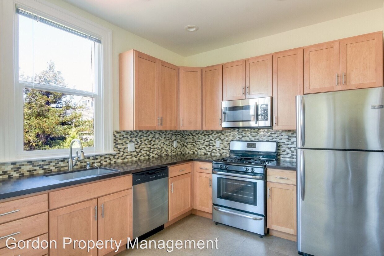 Foto principal - 174 Downey St