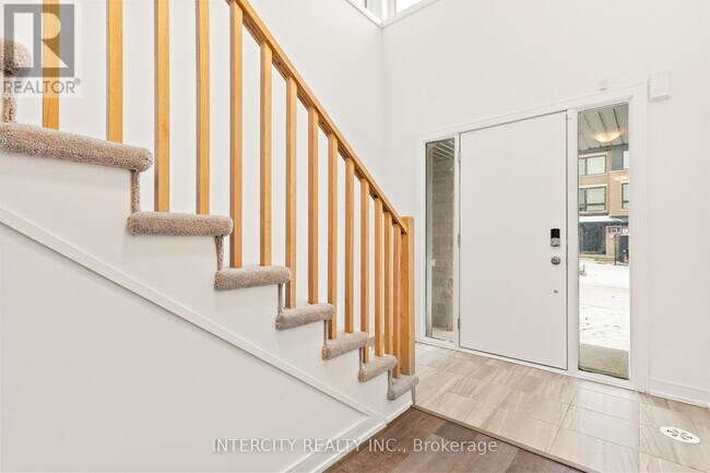 Photo du bâtiment - 14 Blue Frst Cres