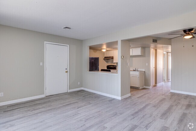 2HAB, 2BA - 850 ft² - Avante Pointe