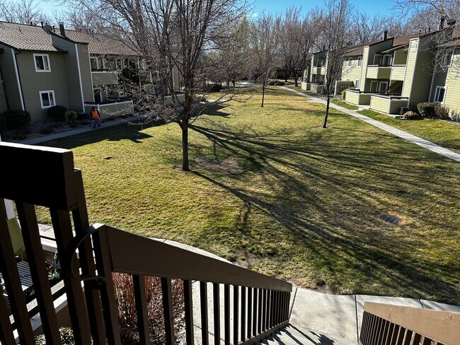 Foto del edificio - 530 E Patriot Blvd