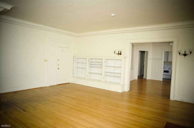 Building Photo - 3 br, 2 bath Apartment - 407 E Kingsley St