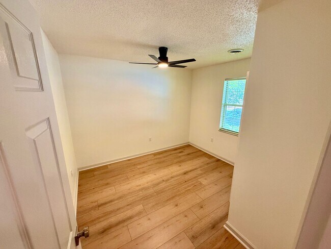 Foto del edificio - 5010 Trace Manor Ln
