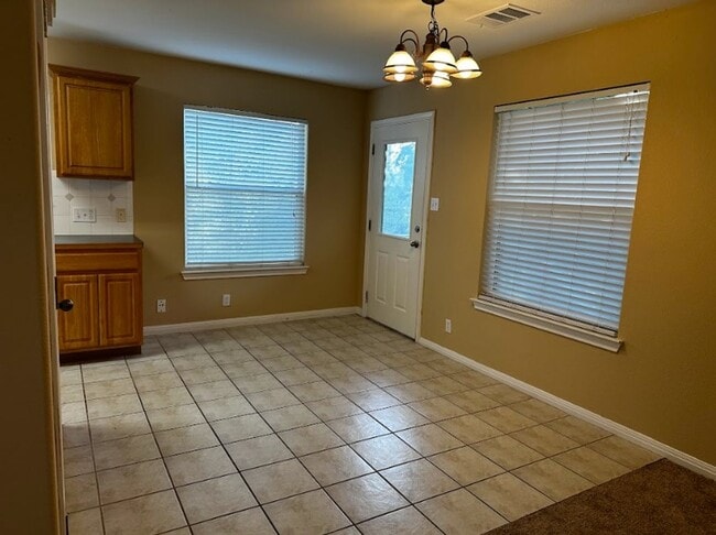 Foto del edificio - 1bed/1bath - Garage Apt - Central Austin