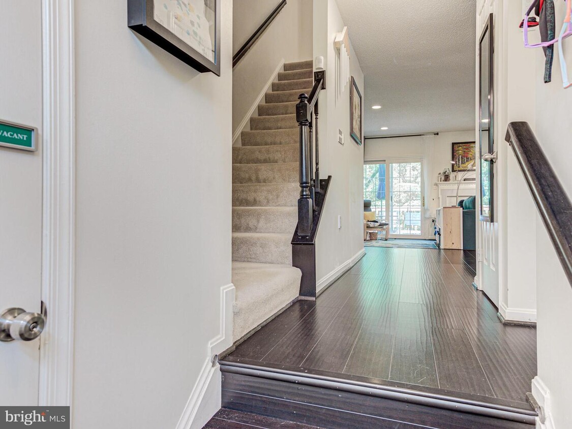 Foto principal - 7211 Squirrel Run Ct