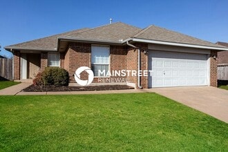 Building Photo - 3901 Taylor Ln