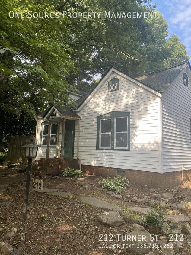 Photo - 212 Turner St-212