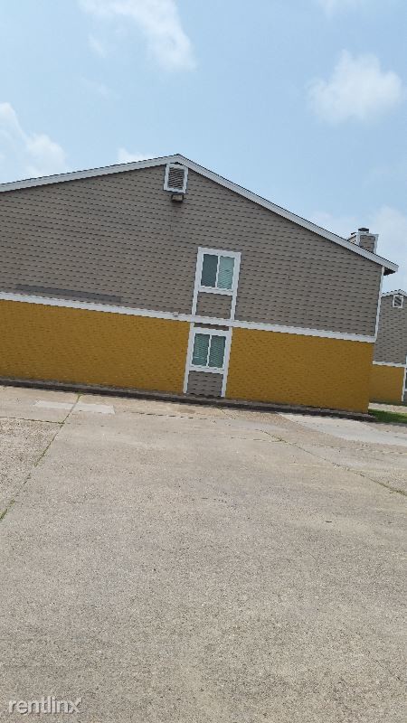 Primary Photo - 12631 Ashford Meadow Dr