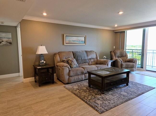 Photo - 1 Key Capri Townhome