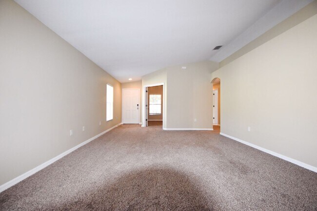 Foto del edificio - 15656 Greyrock Dr