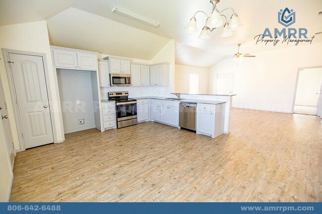 Building Photo - Elegant 4-Bedroom House – Room for Everyone!