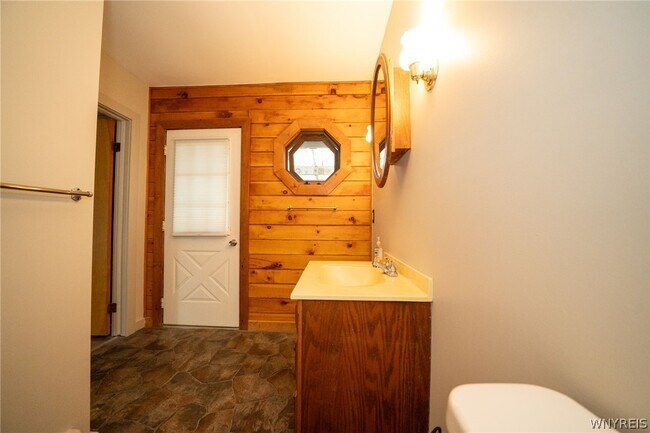 Foto del edificio - 8376 Cobblestone Ct