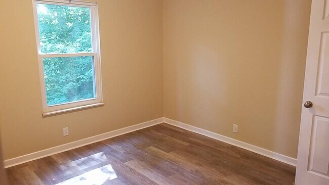 Foto del edificio - 2817 Colt Dr NE