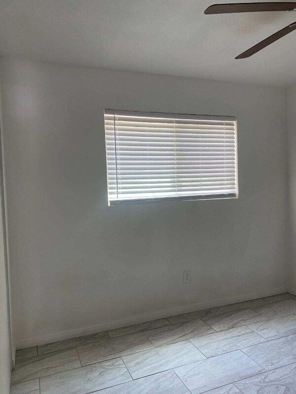 Foto del edificio - 594 Graves Ave