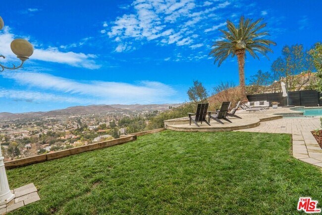 Building Photo - 3485 Ridgeford Dr