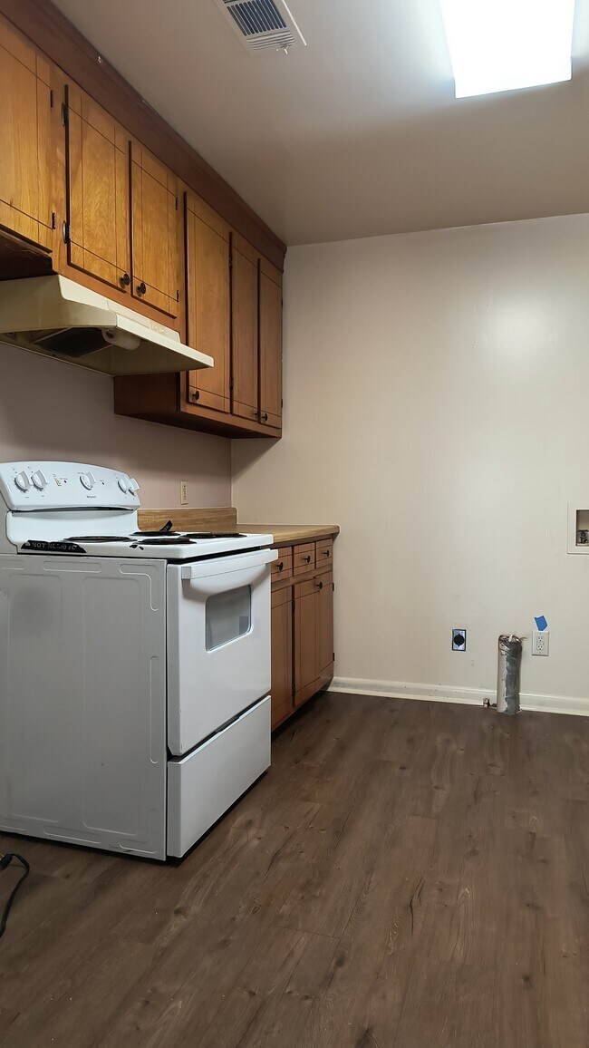 Foto del edificio - 304 W 34th Ave