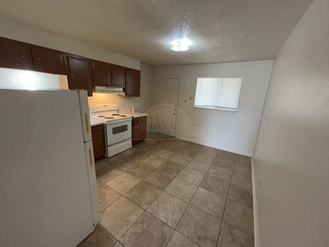 Building Photo - 1504 Indian Trail