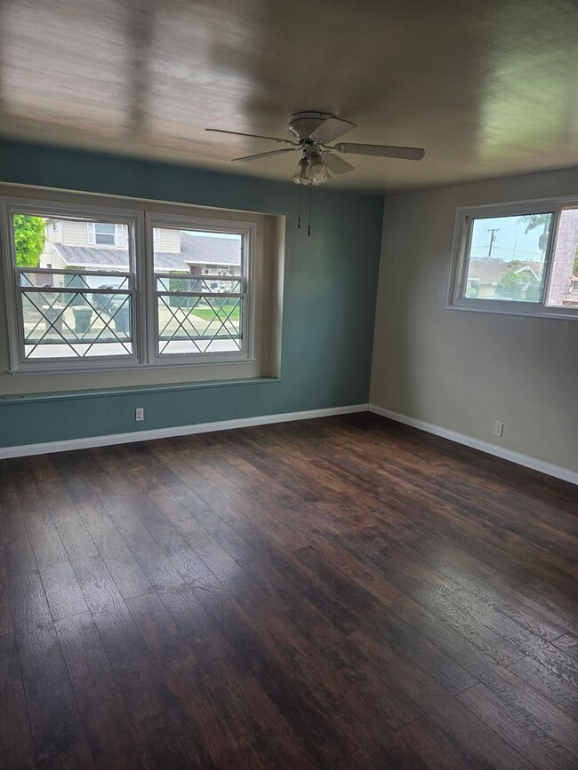 Foto del edificio - Spacious Home in Anaheim for Rent