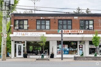 Building Photo - 7725-7725 Yonge St