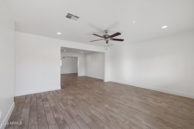 Foto del edificio - 1016 S Siesta Ln