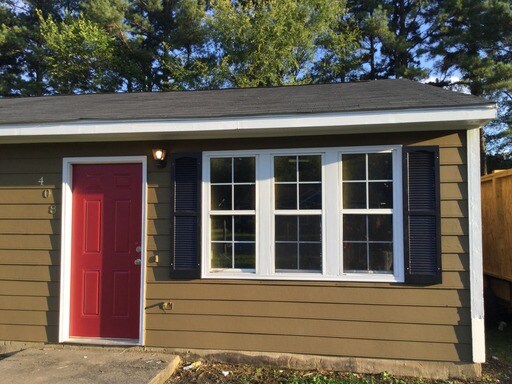 Primary Photo - 408 Pineland Ave
