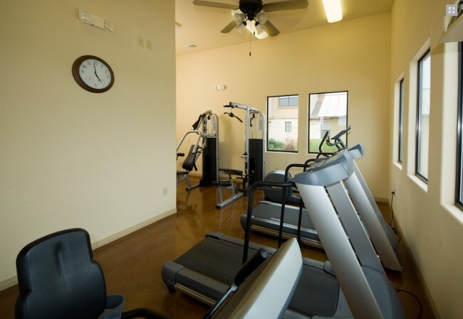 Gimnasio - The Retreat At Town Centre