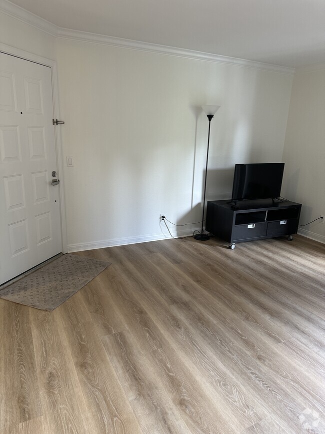 Building Photo - 12067 Alta Carmel Ct