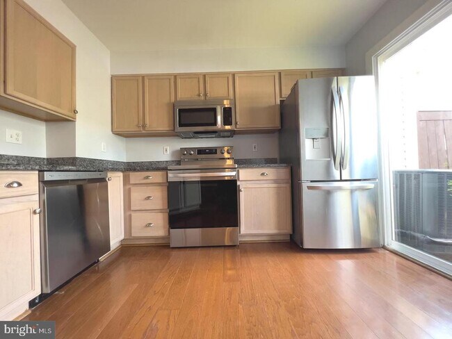 Foto del edificio - 4971 Clarendon Terrace