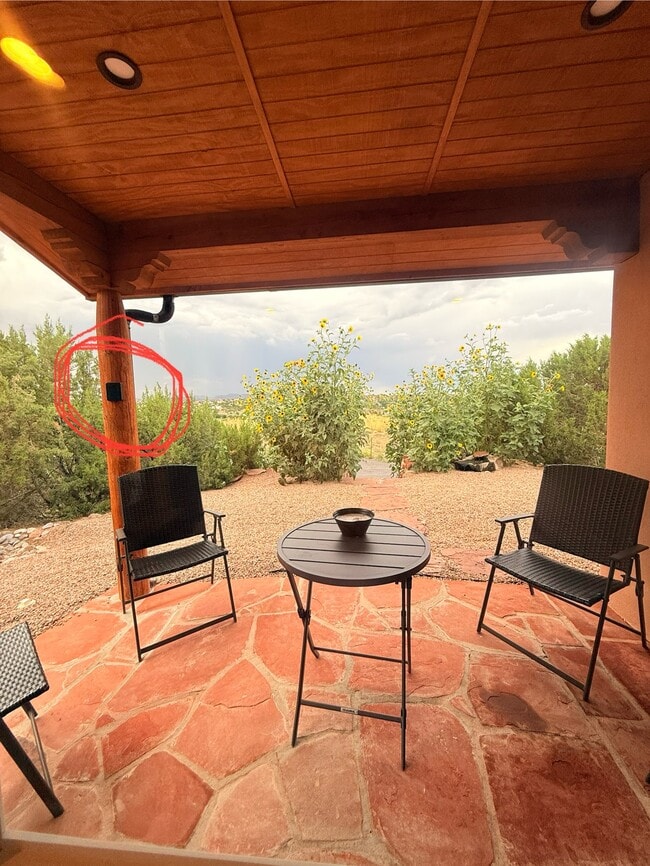 Foto del edificio - 19 Scarlett Ln