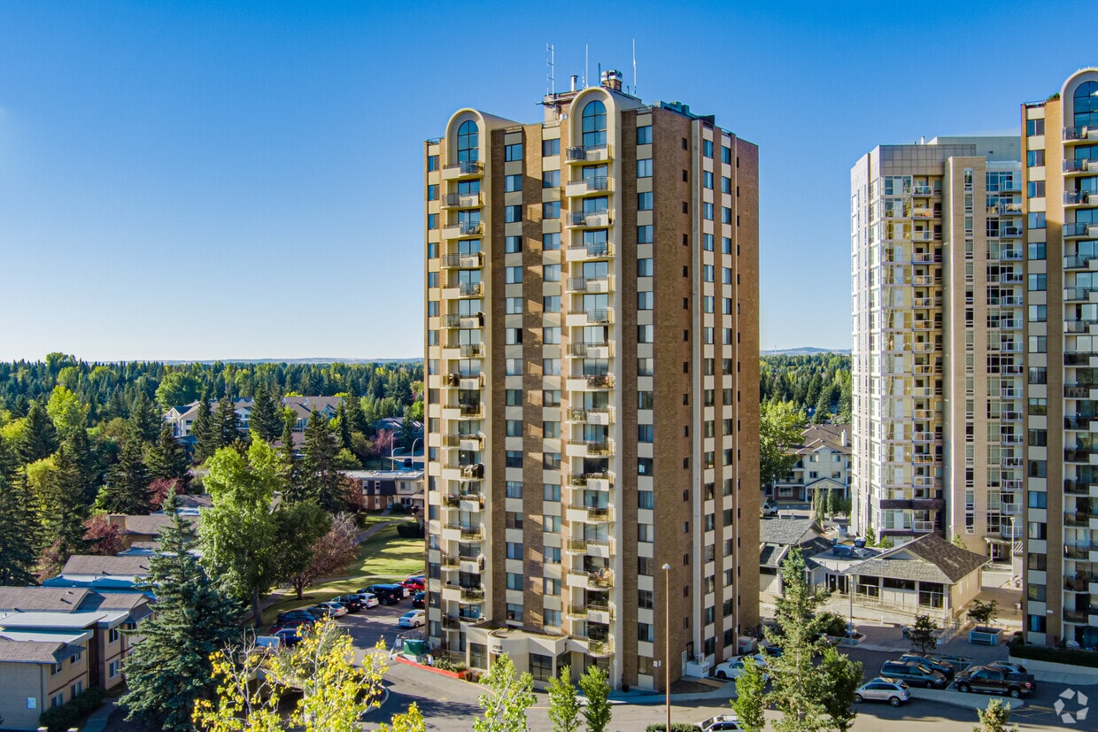 Glenmore Gardens Apartments 2105 90 Av SW Calgary, AB