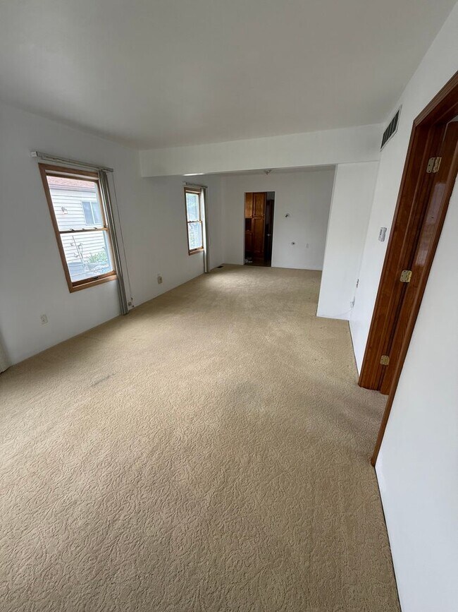 Foto del edificio - 3 Bed 1 Bath