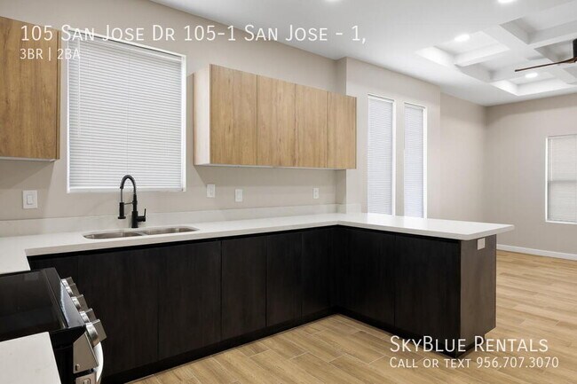 Building Photo - 105 San Jose Dr