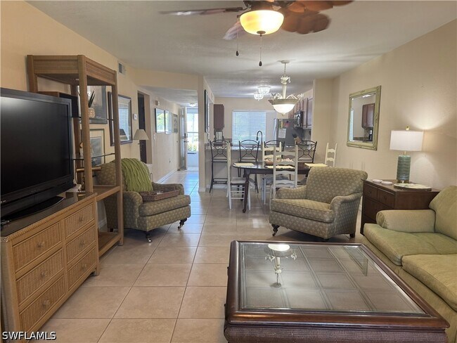 Foto del edificio - 3062 Sandpiper Bay Cir
