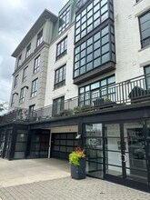 Building Photo - 1475 W 3rd Ave