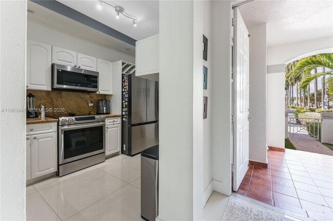 Foto del edificio - 4243 NW 112th Ct