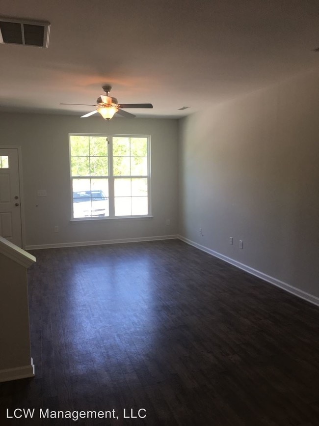 Building Photo - 2 br, 2.5 bath House - 5347 Farmhouse Trail