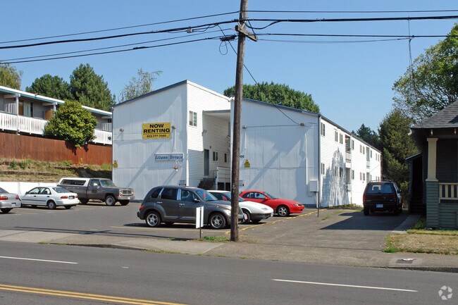 Building Photo - Cedar Flats
