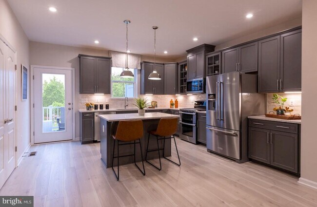 Foto del edificio - 7824 Hope Ct