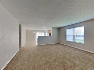 Foto del edificio - 7250 Blue Ridge Dr