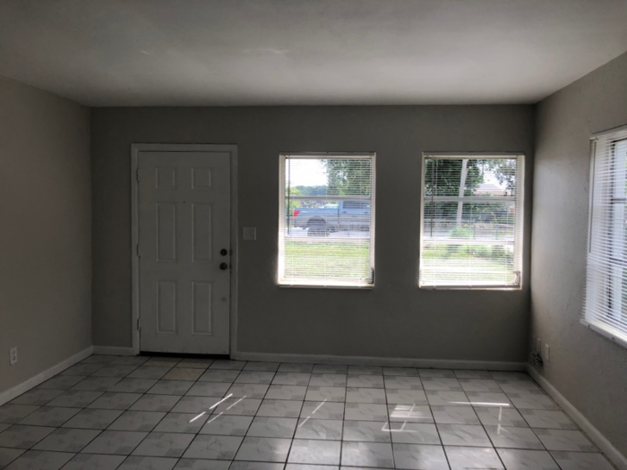 Building Photo - 3/2 Orlando Home Ready for Immediate Move In!