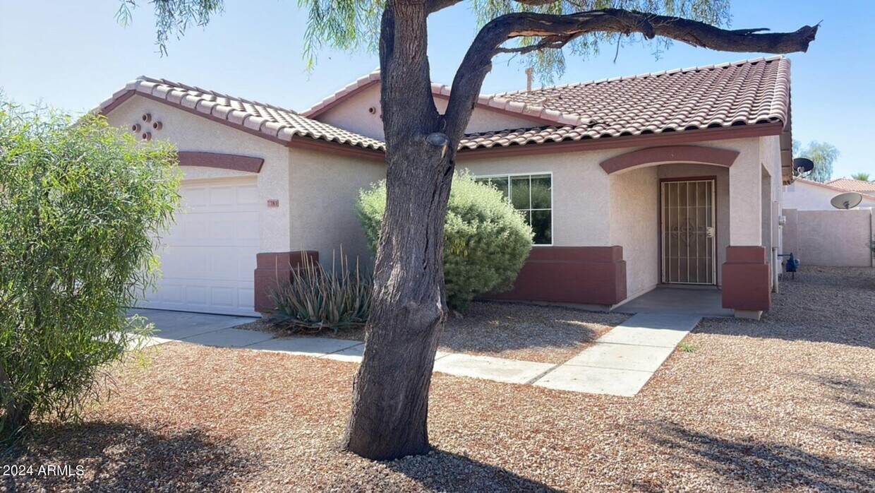 Foto principal - 7381 W Palo Verde Dr