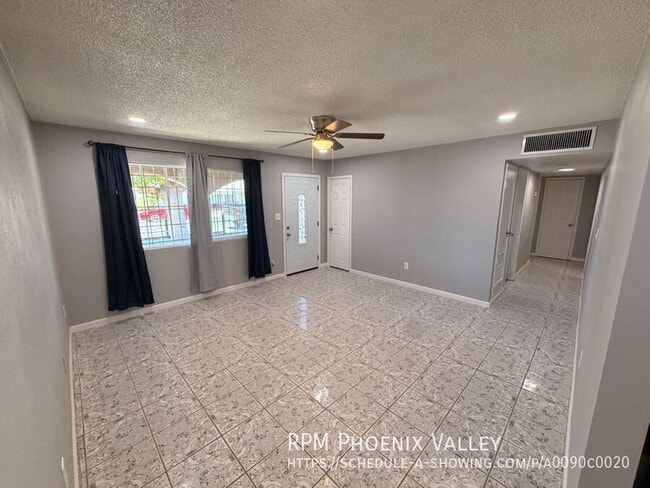 Foto del edificio - 301 N 3rd St