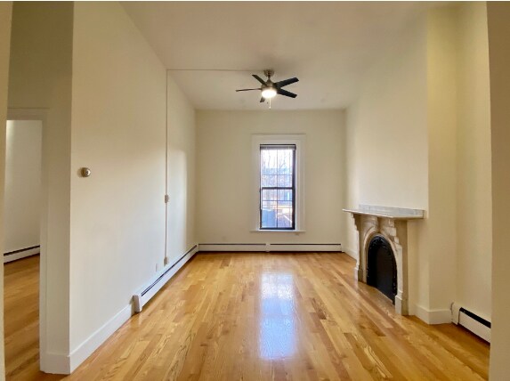 Foto del edificio - 552 Massachusetts Ave