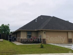 Building Photo - 11204 NW 114th St