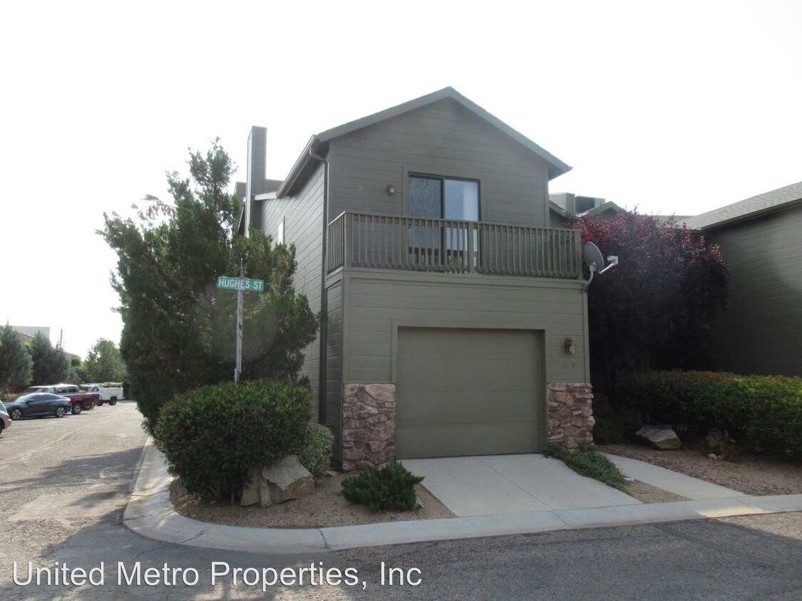 Foto principal - 3 br, 2 bath House - 1139 Hughes St.