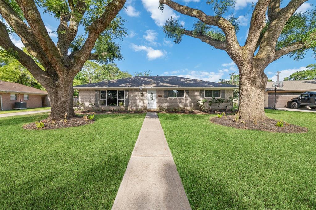 Primary Photo - 11911 Renwick Dr
