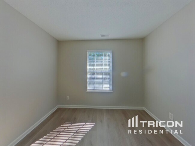 Foto del edificio - 925 Schofield Ln