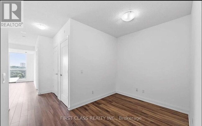 Building Photo - 18-1218 Graydon Hall Dr